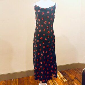 INSPIRED HEARTS LIPS DRESS SMALL / MEDIUM